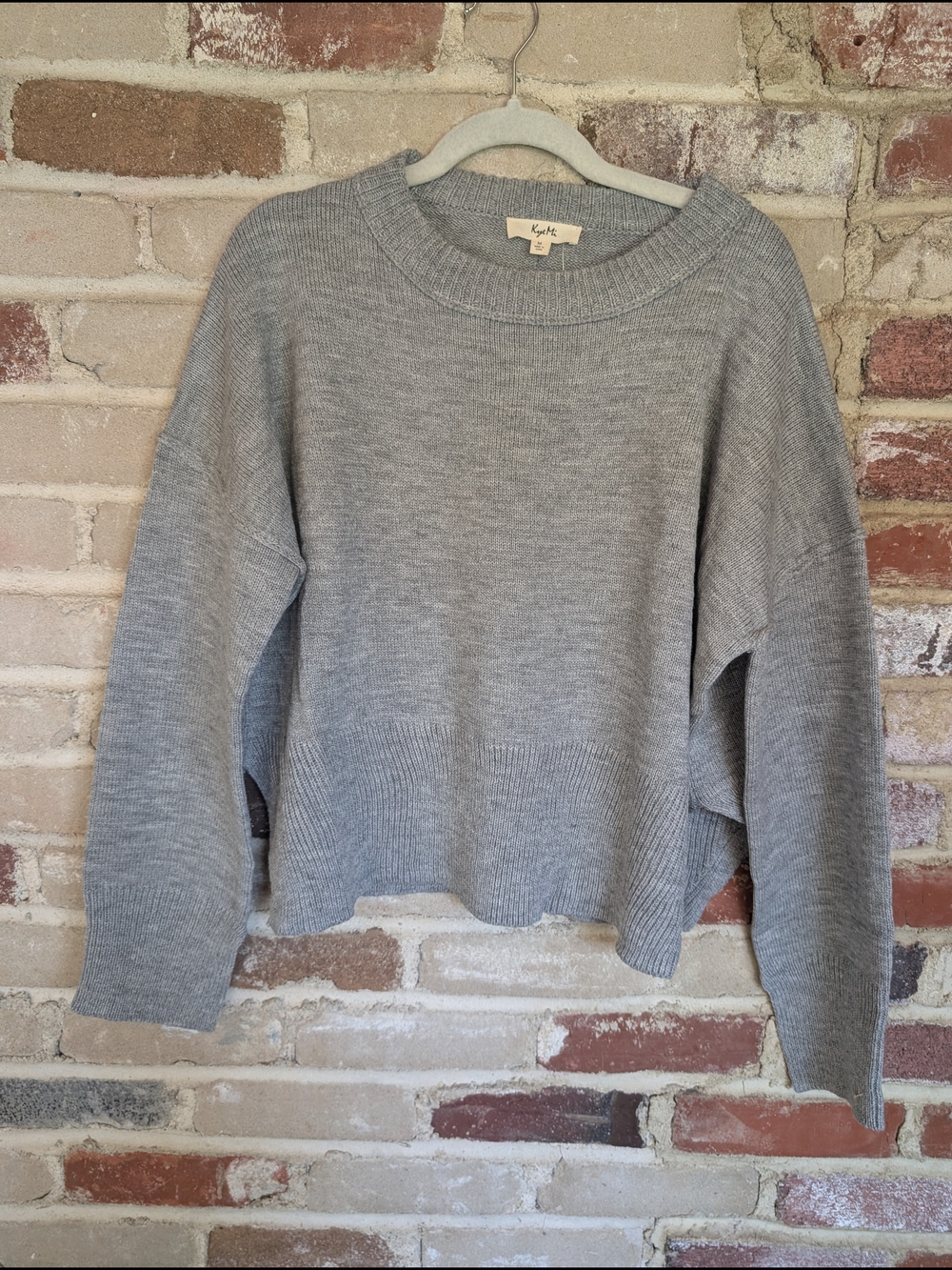 Cozy Women's Crewneck Sweater in Heather Gray